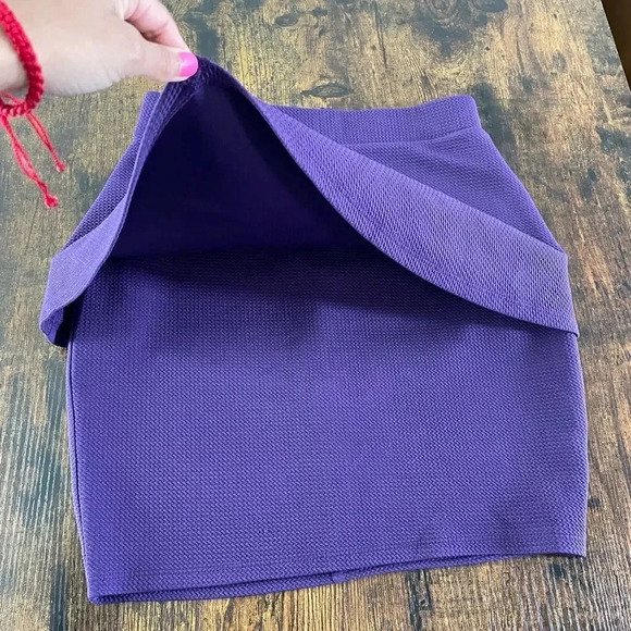 Purple Bodycon asymmetric skirt - Picture 2 of 9